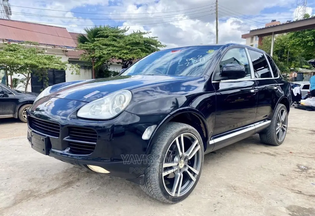 Porsche Cayenne 2005 Black