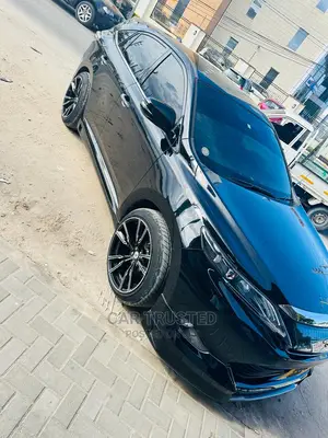 Toyota Harrier 2.5 Hybrid 4WD 2019 Black