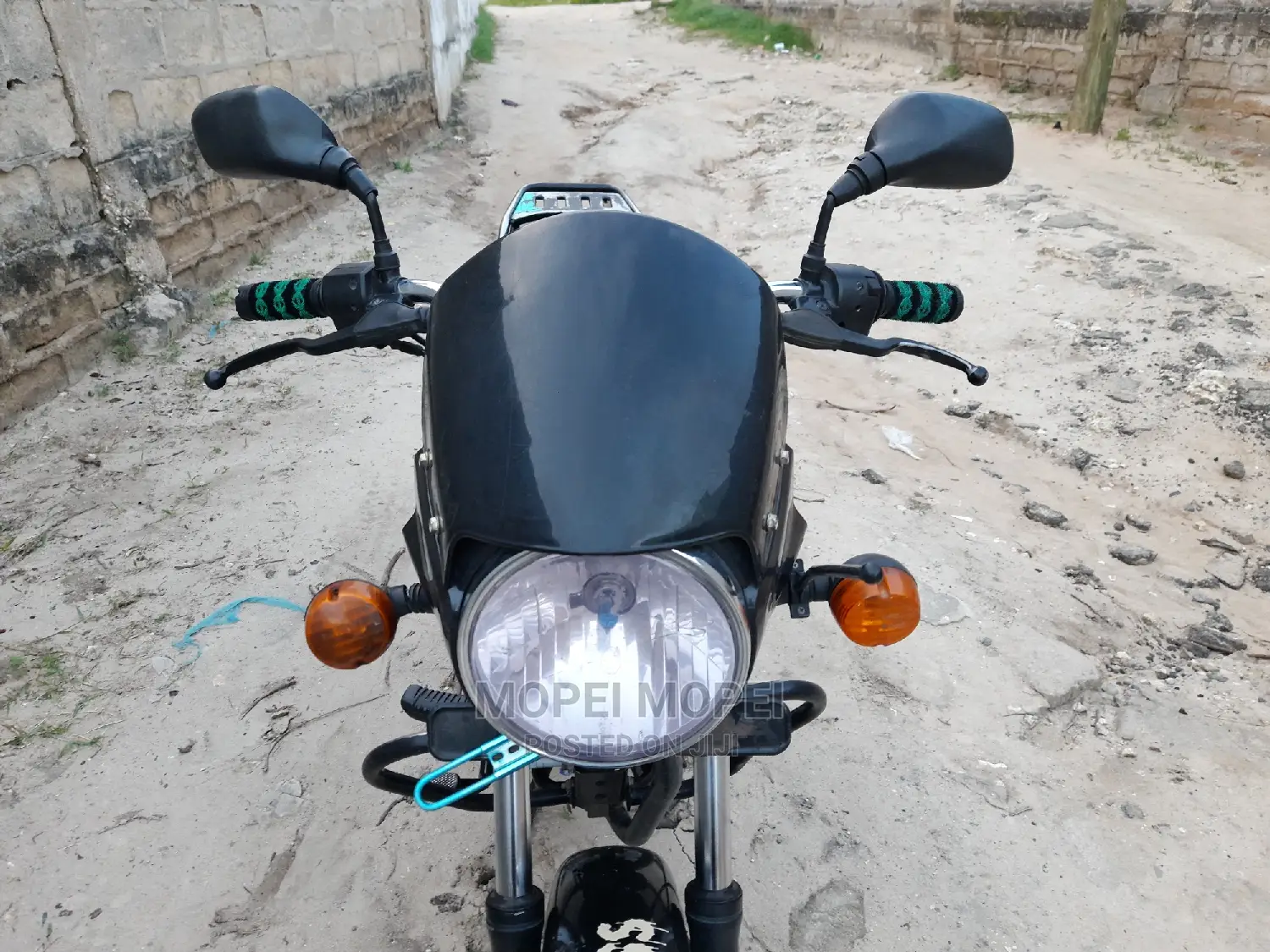 Bajaj Avenger 150 Street 2021 Yellow