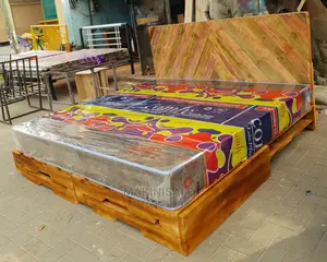 Kitanda Kizuri Sana Cha Pallet