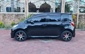 Toyota Ractis 1.5 AWD 2006 Black