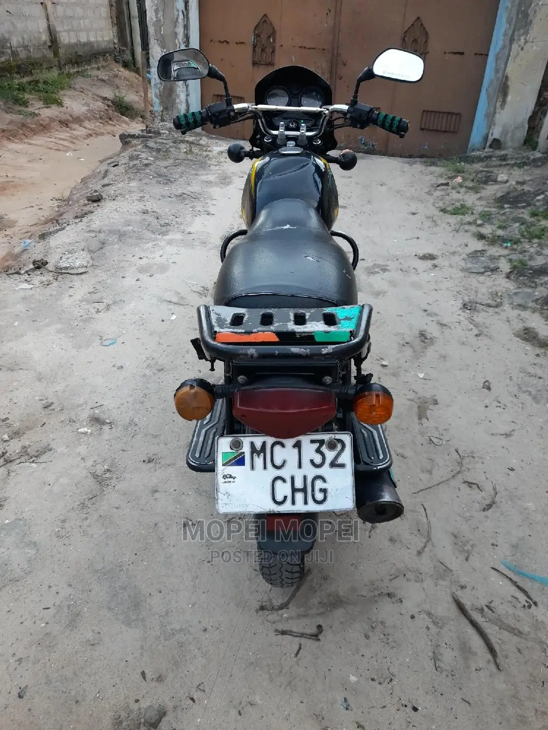 Bajaj Avenger 150 Street 2021 Yellow