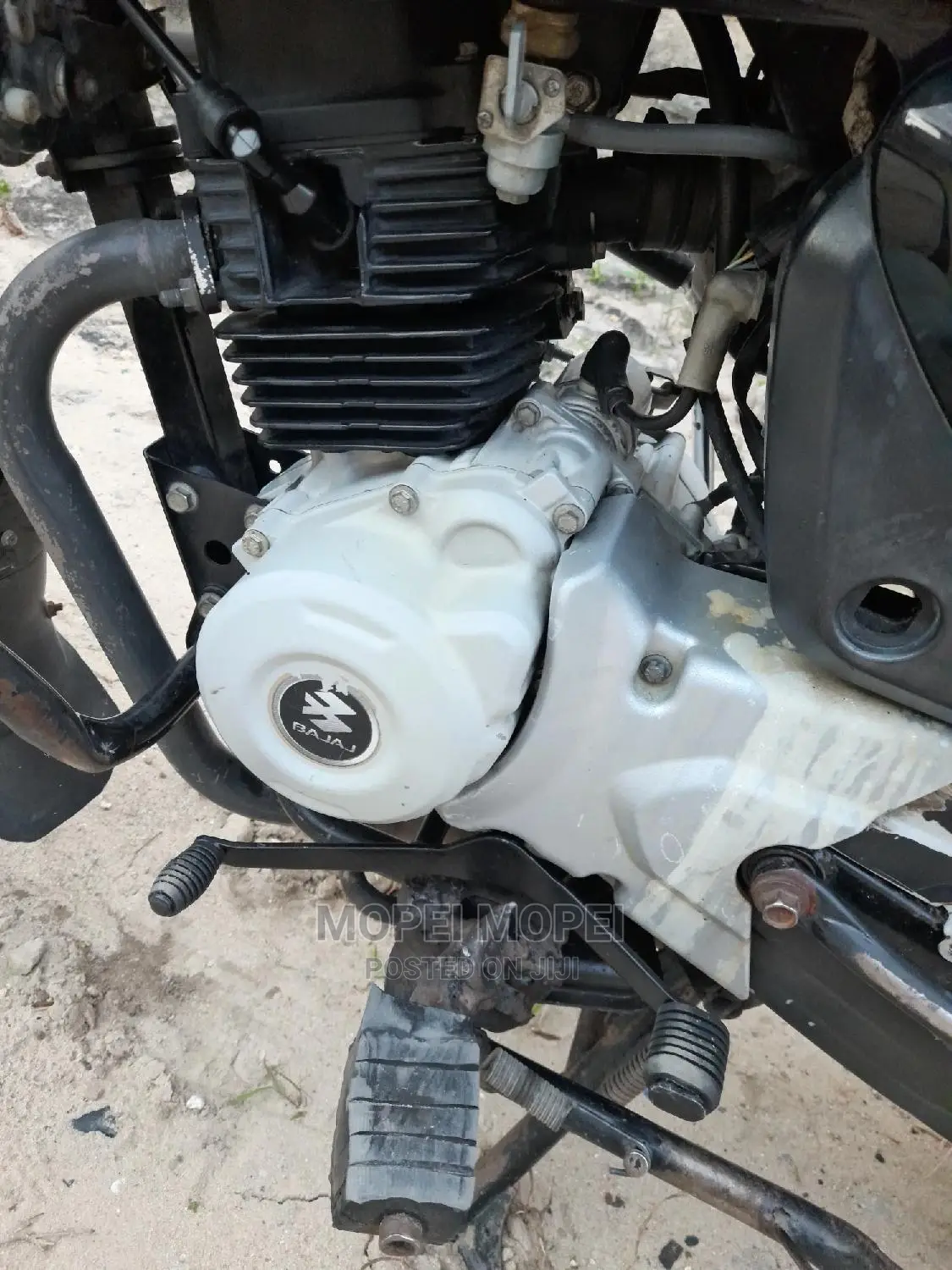 Bajaj Avenger 150 Street 2021 Yellow