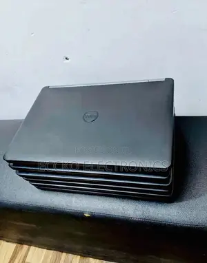 Laptop Dell Latitude 7440 8GB Intel Core I7 HDD+SSD 320GB