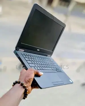 Laptop Dell Latitude 7440 8GB Intel Core I7 HDD+SSD 320GB