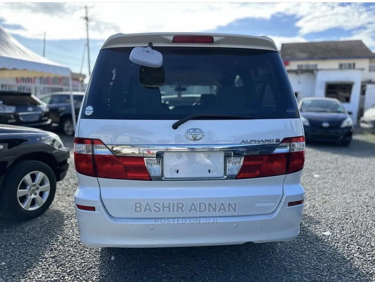 Toyota Alphard 2005 White