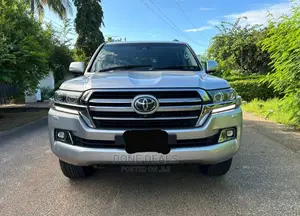 Toyota Land Cruiser 2017 Silver
