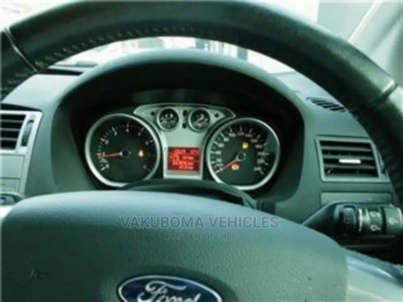 Ford Kuga 2014 Pearl