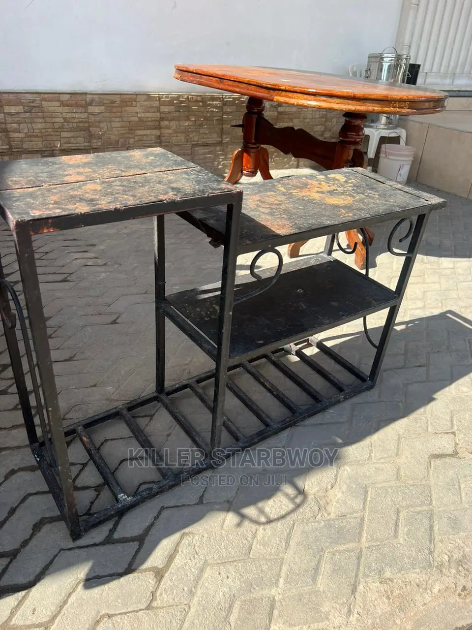 Meza Ya Chuma Ya Jiko