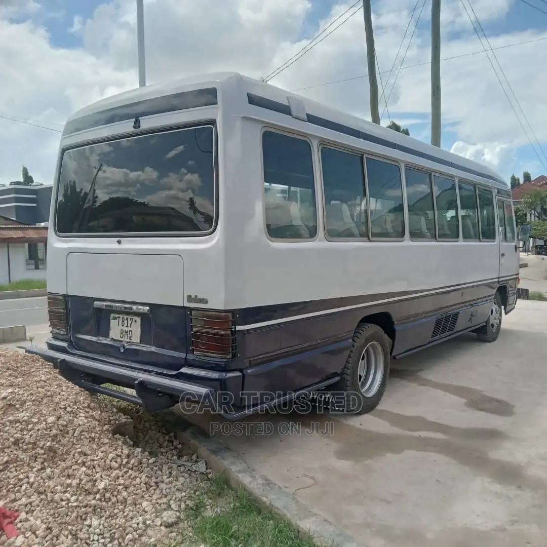Toyota Coaster 1999 White