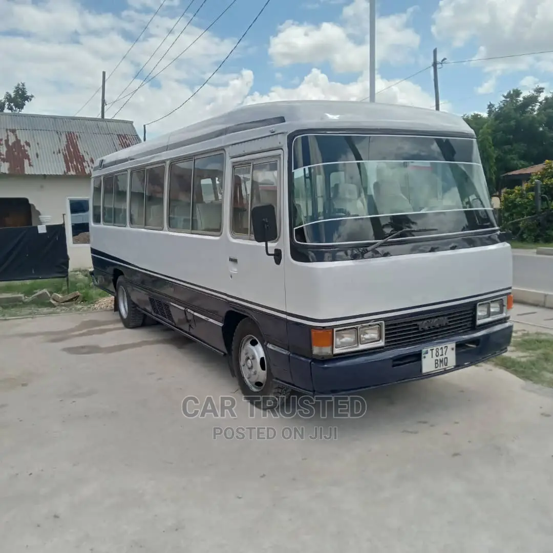 Toyota Coaster 1999 White