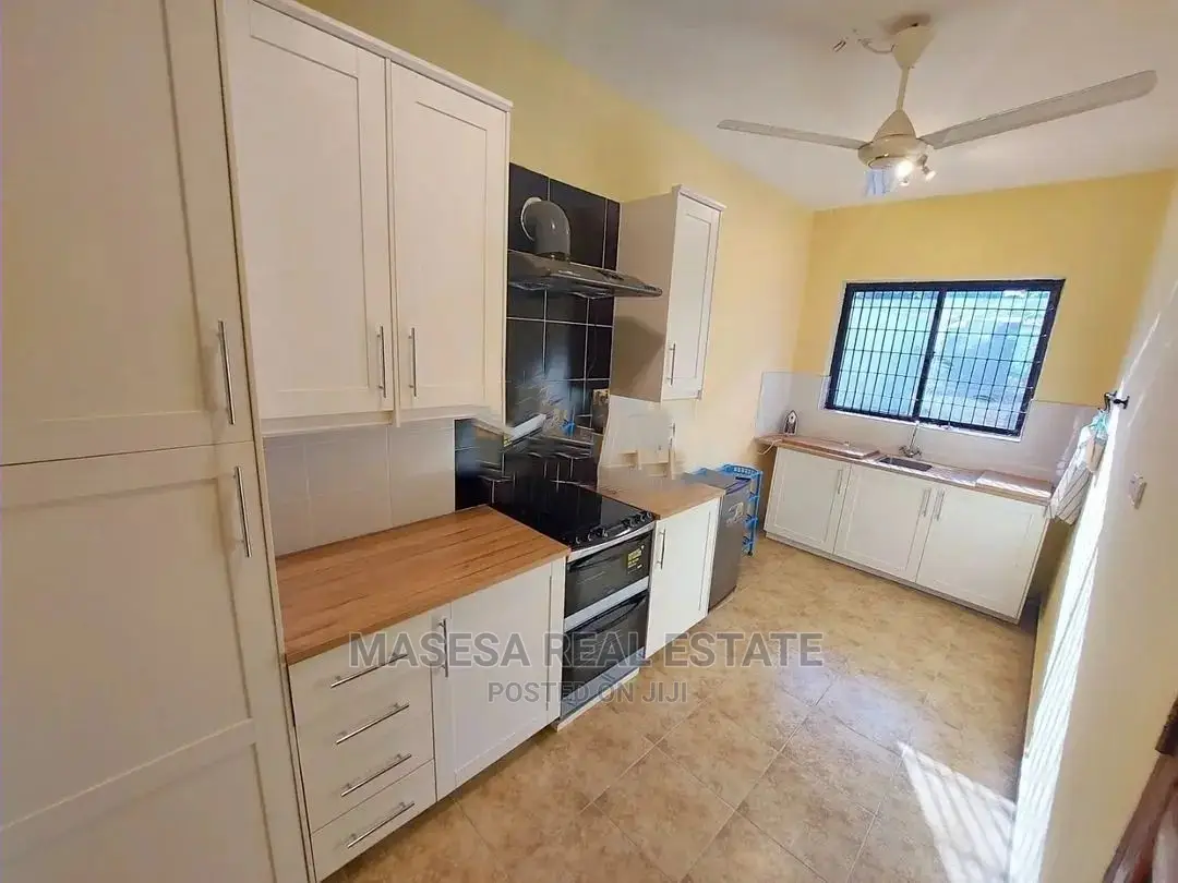 3bdrm House in Msasani for rent