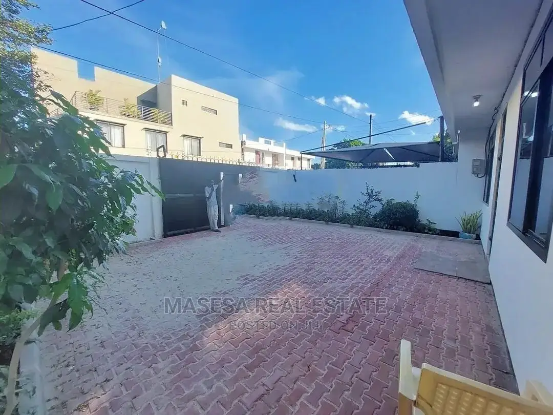 3bdrm House in Msasani for rent