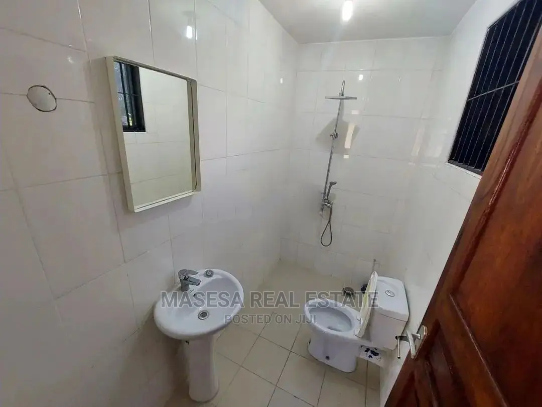 3bdrm House in Msasani for rent
