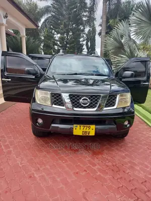 Nissan NP300 2006 Black