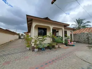 Photo - 2bdrm Apartment in Excela Joshua, Kimara for Sale