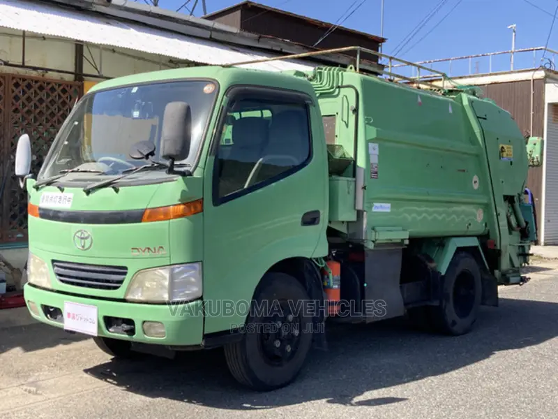Toyota Dyna Garbage