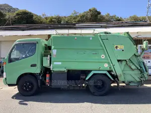 Toyota Dyna Garbage