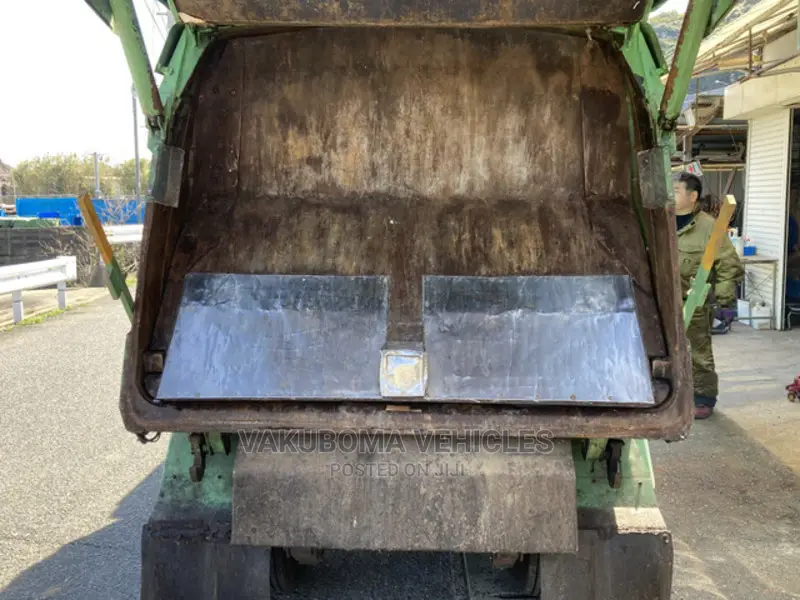 Toyota Dyna Garbage