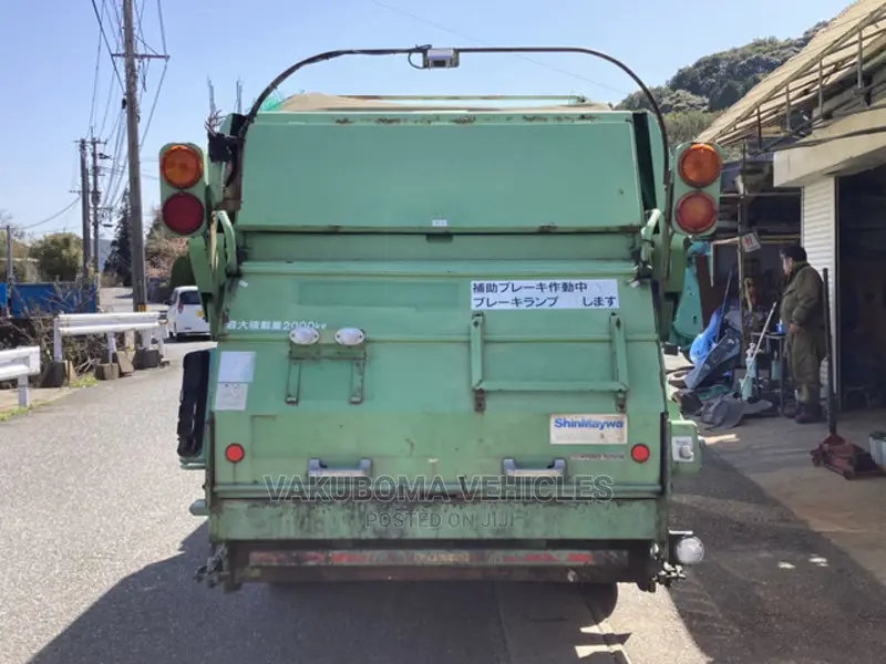 Toyota Dyna Garbage