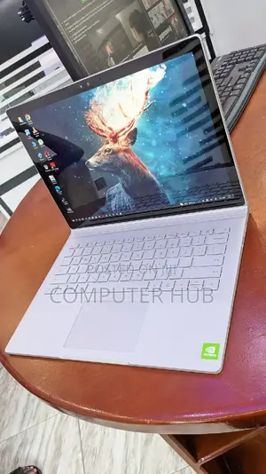 Laptop Microsoft Surface Book 2 8GB Intel Core I7 SSD 256GB