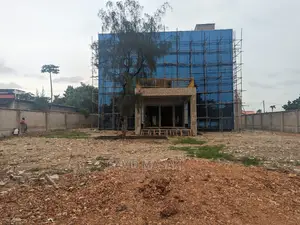 New Large Office Building for Rent in Oysterbay
