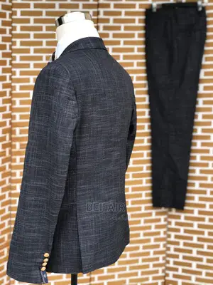 Men's Suits/ Suti Za Kiume