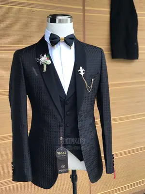 Men's Suits/ Suti Za Kiume