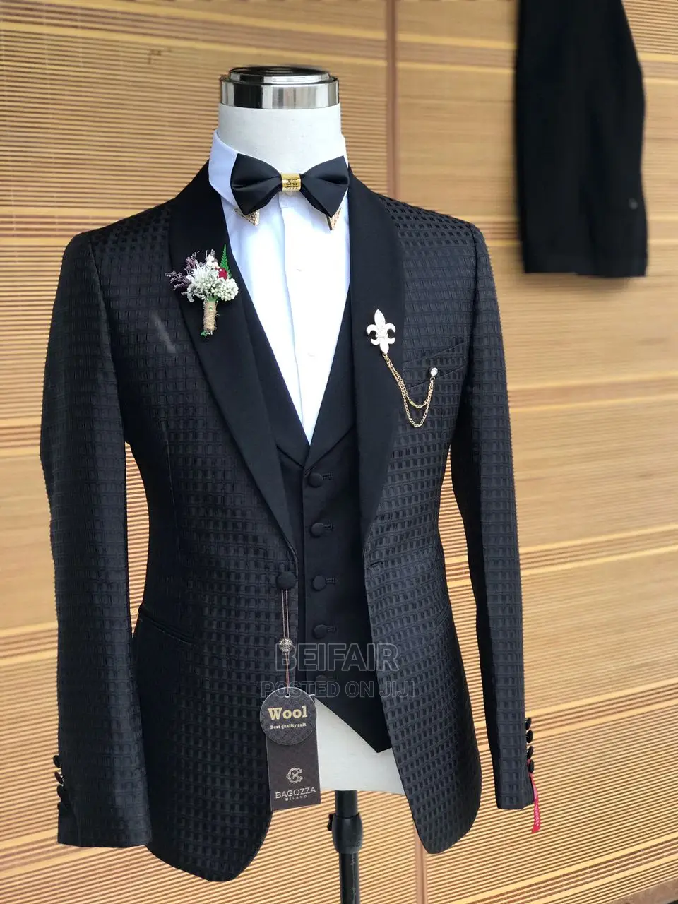 Men's Suits/ Suti Za Kiume