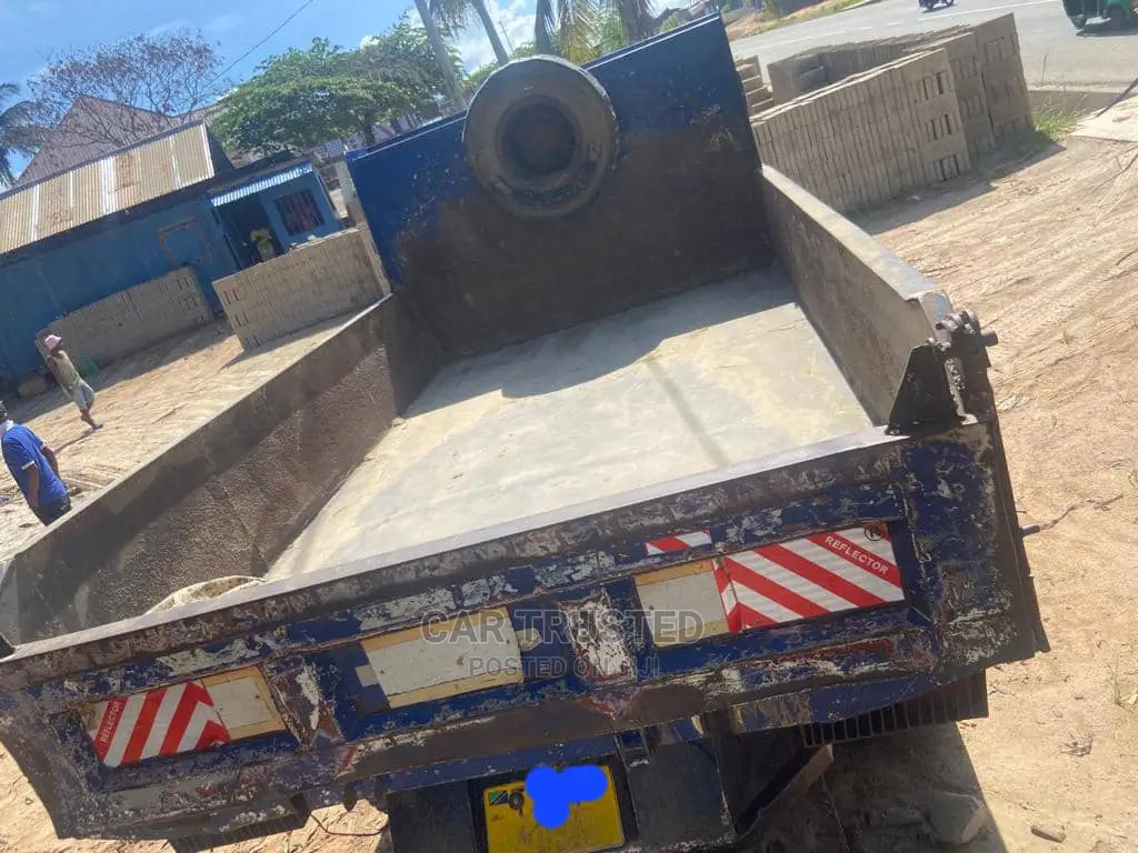 *Mitsubishi FUSO-TIPPER/DSA