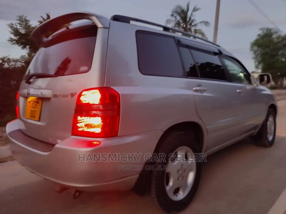 Toyota Kluger 2004 Silver
