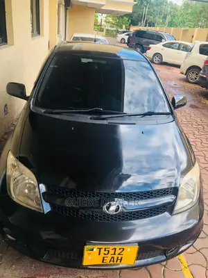 Toyota IST 2005 Black
