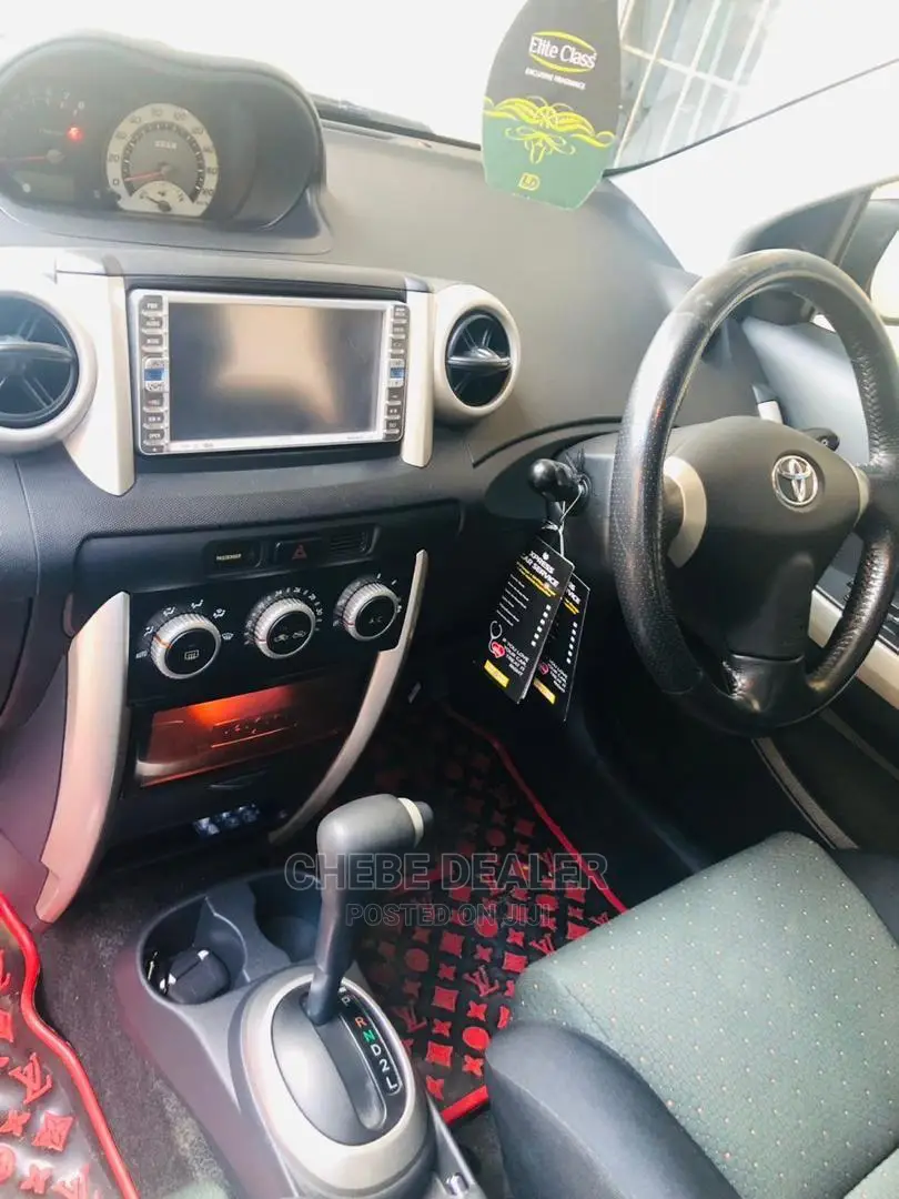 Toyota IST 2005 Black