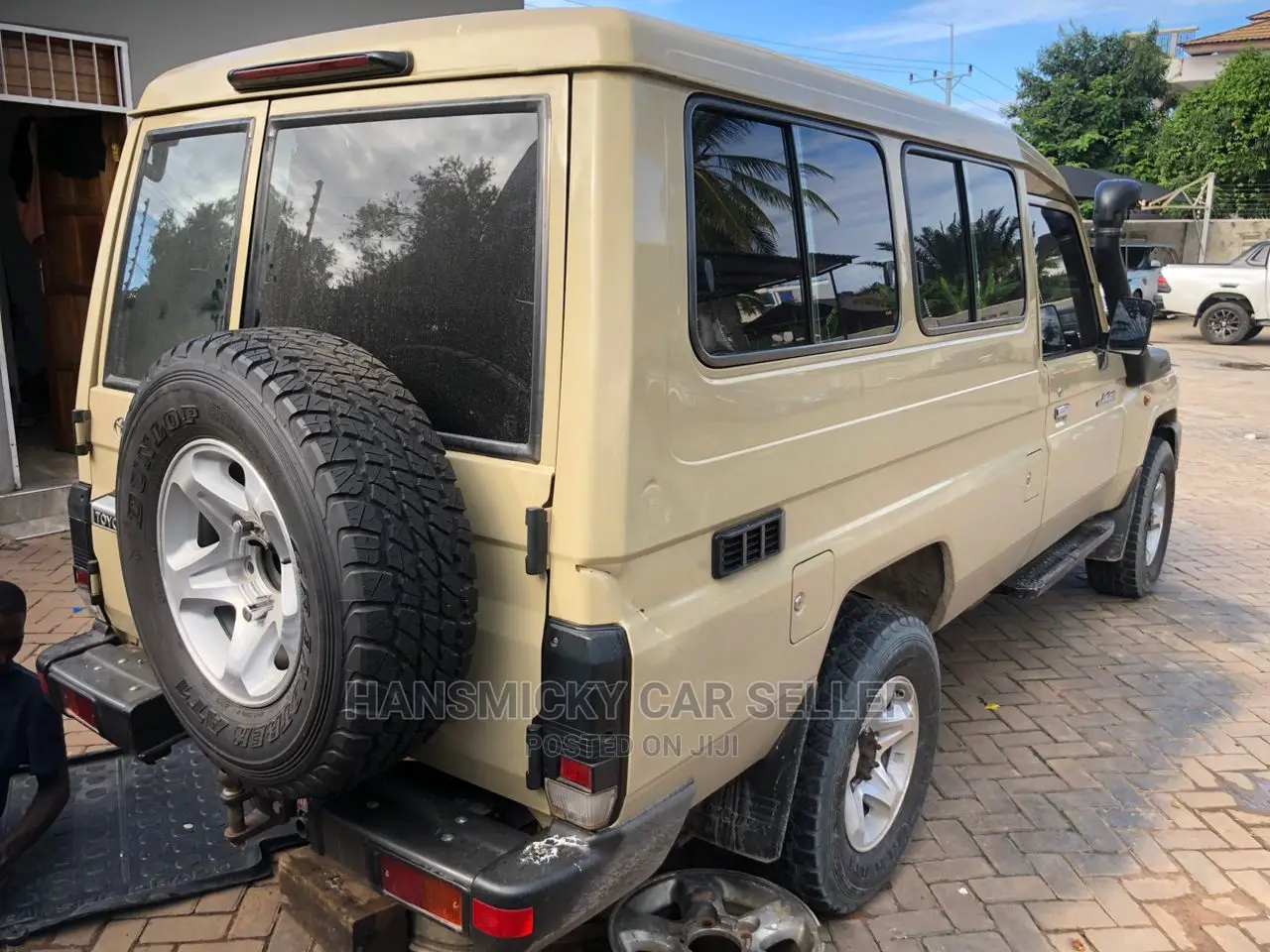 Toyota Land Cruiser 2010 Beige