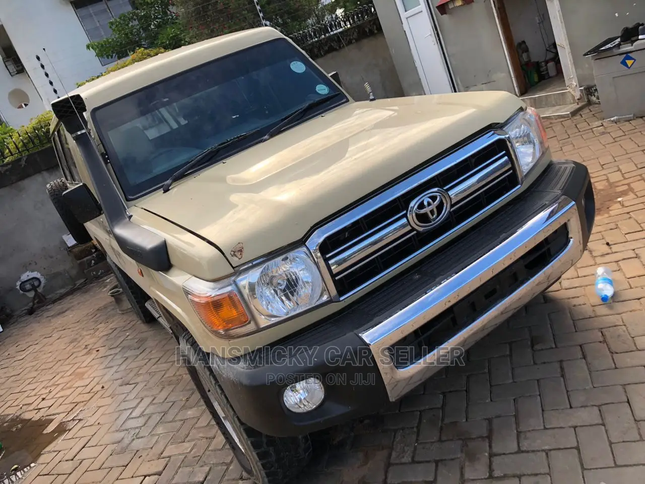 Toyota Land Cruiser 2010 Beige