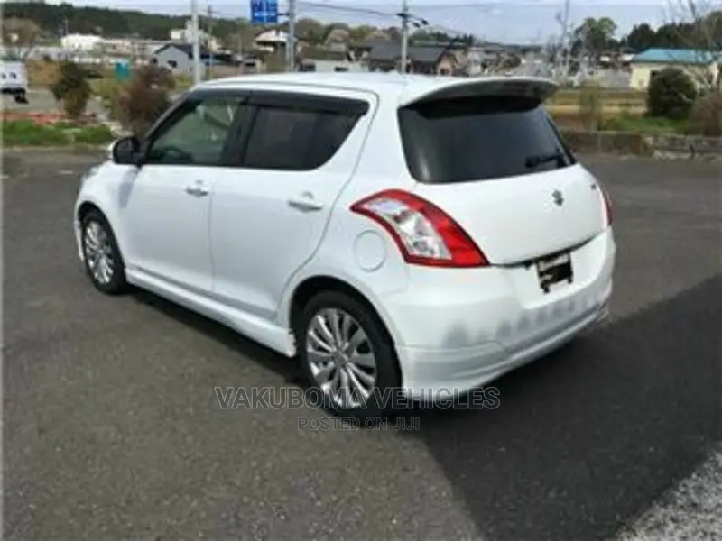 Suzuki Swift 1.4 2012 White
