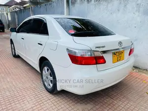 Toyota Premio 2008 White