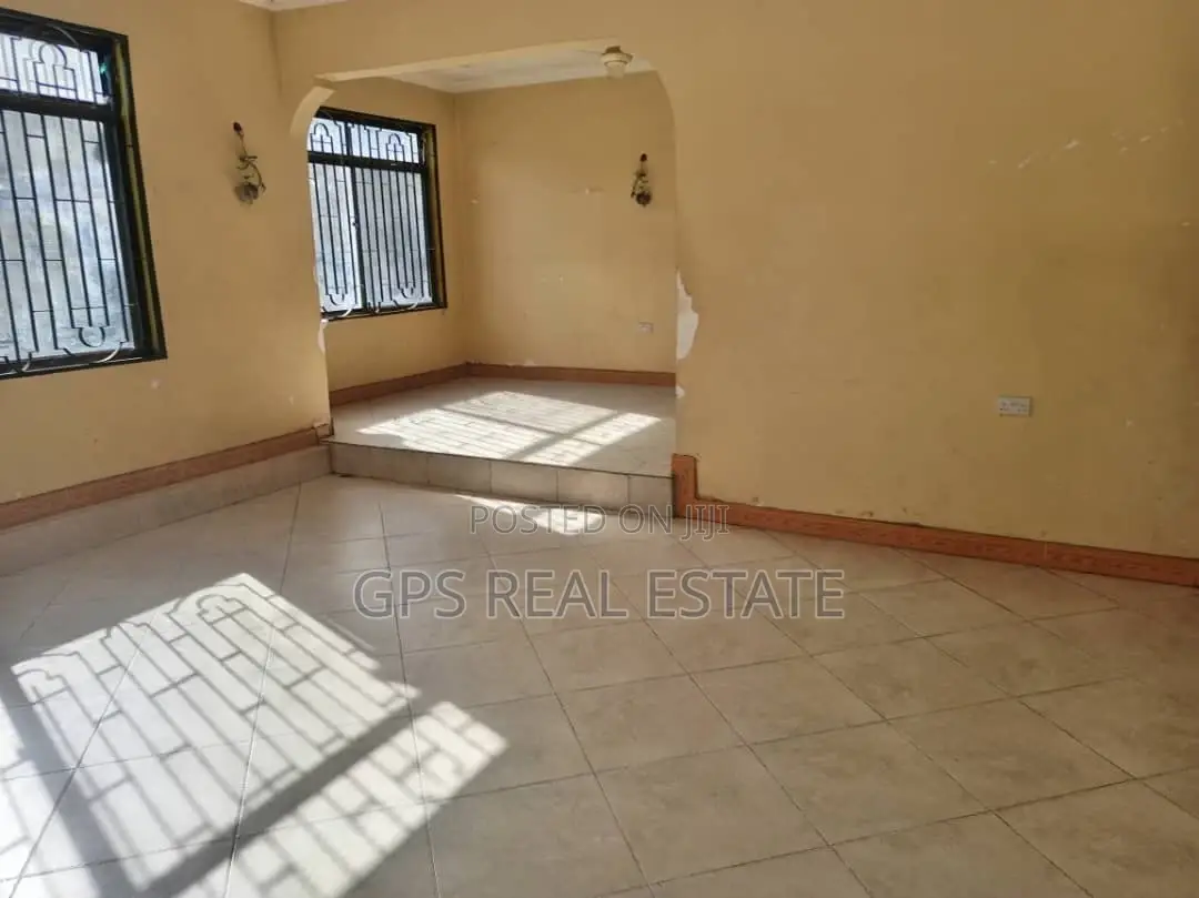 3bdrm House in Mikwambe, Kigamboni for Sale