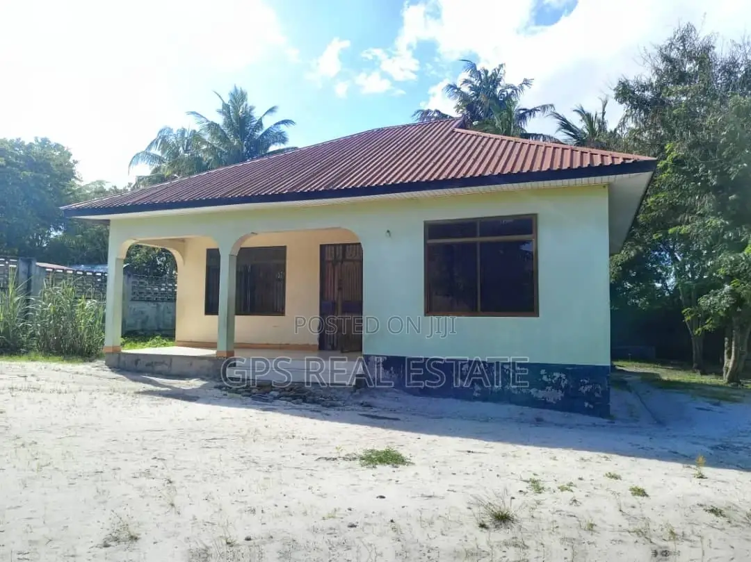 3bdrm House in Mikwambe, Kigamboni for Sale