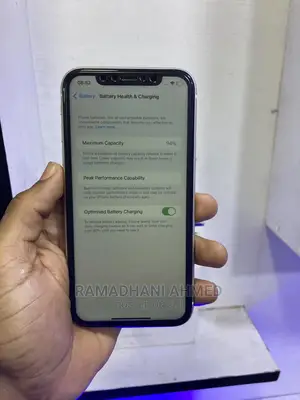Apple iPhone 11 64 GB White