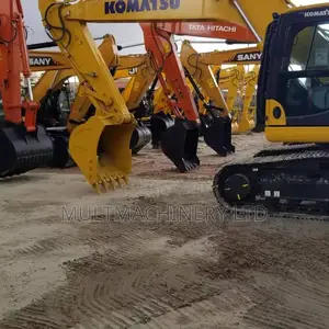 Komatsu PC 210