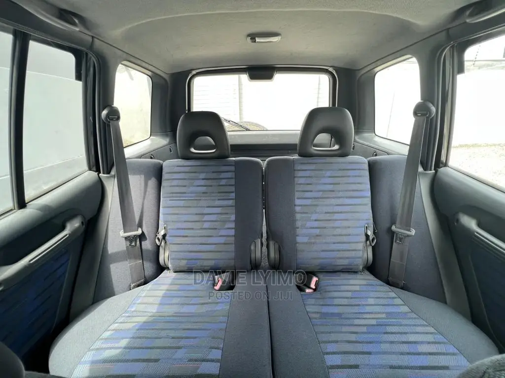 Toyota RAV4 Base 4x4 1999
