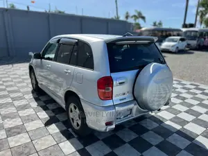 Toyota RAV4 1.8 2005 Silver