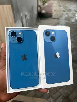 New Apple iPhone 13 128 GB Blue
