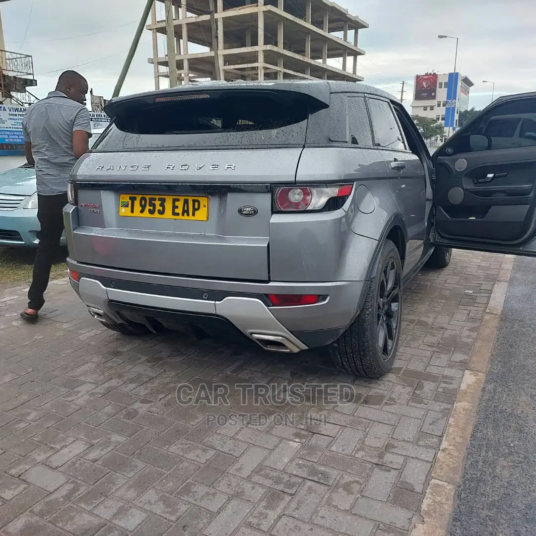Land Rover Range Rover 2012 Black