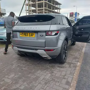 Land Rover Range Rover 2012 Black