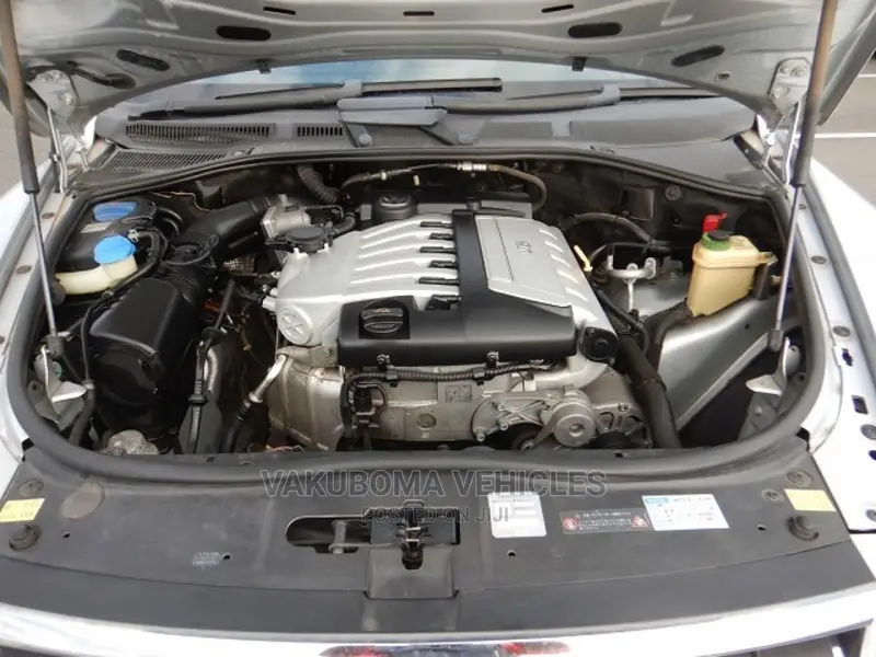 Volkswagen Touareg 2005 Silver