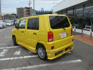 Daihatsu Mira 2003 Yellow
