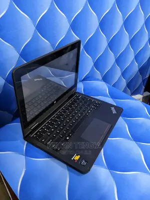 Laptop Lenovo Yoga 11e 4GB Intel SSD 128GB