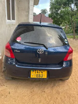 Toyota Vitz 1.0 FWD 5dr 2005 Blue